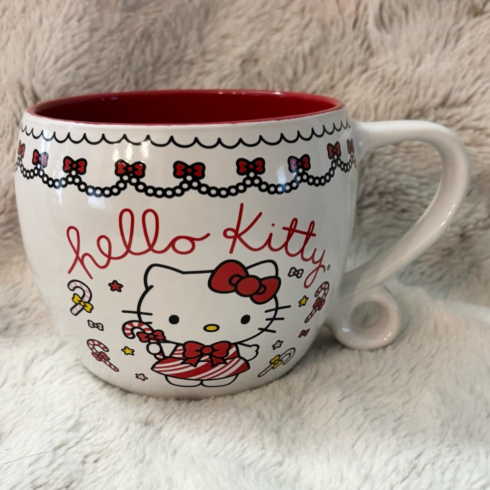 Hello Kitty Christmas Candy Cane Bow Mug 16 oz NEW
